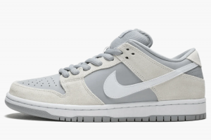 AR0778 110 Nike SB Dunk Low TRD Summit White 2020 For Sale 300x200