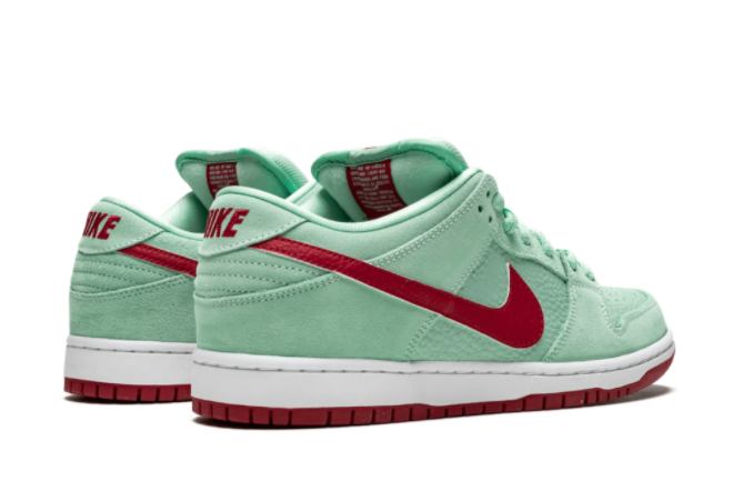 mint and red nike dunks