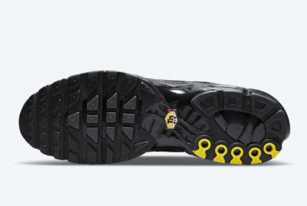 Latest Nike Air Max Plus Triple Black 2021 For Sale DB0682-001-3